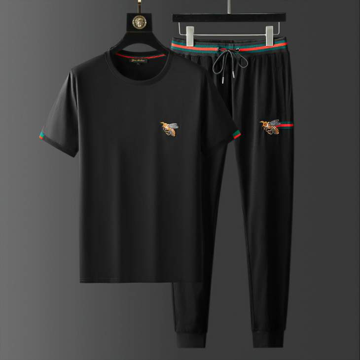 Picture of Gucci Shirt Pant Suits _SKUGucciM-4XL25cr2300622030